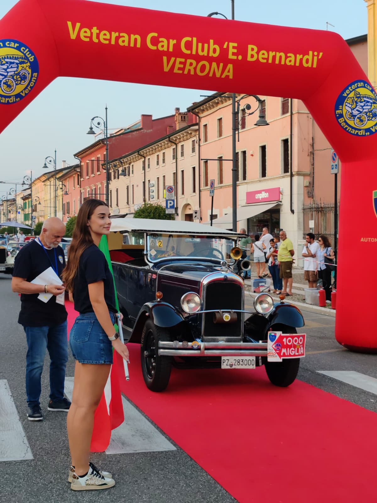 VILLAFRANCA VERONESE- AUTO D’EPOCA AL VIA