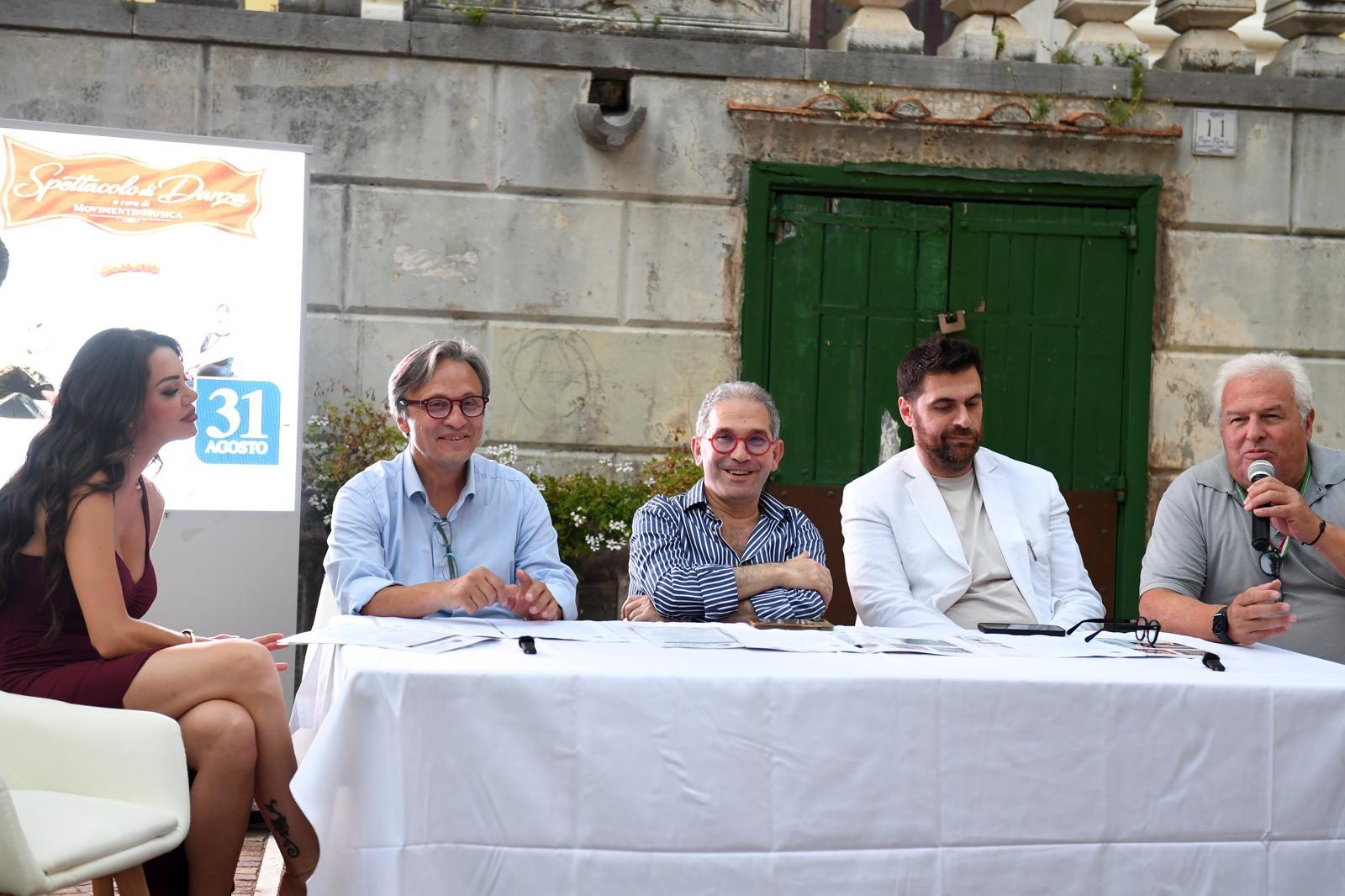 Un’arena tra musica libri e sport